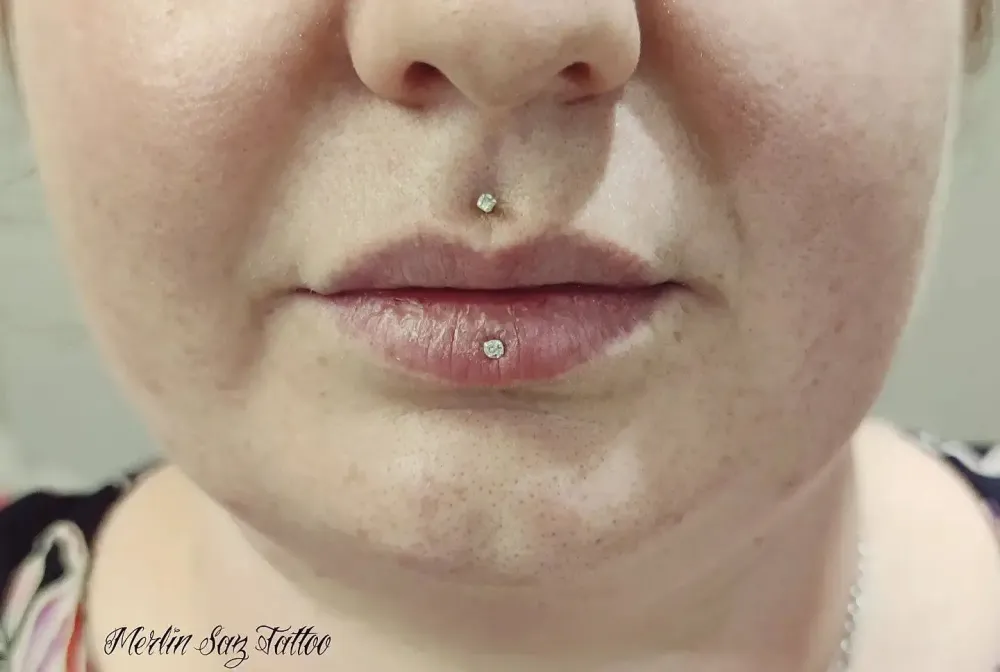 Piercing nombril près de Langres
